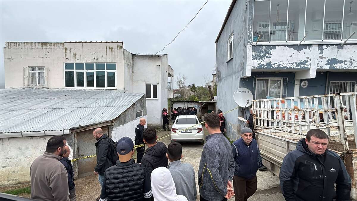 Bir evde 2 ceset! Anne-oğul ölü bulundu 17